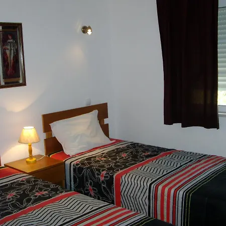Stunning 1-bed In Olhos De Agua Appartement *