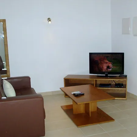 Stunning 1-bed In Olhos De Agua *
