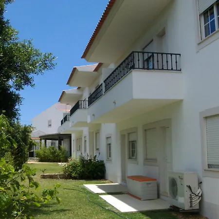 Stunning 1-bed In Olhos De Agua Apartament Albufeira