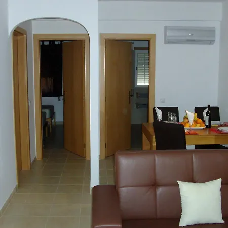 Stunning 1-bed In Olhos De Agua דירה אלבופיירה