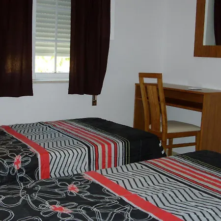 Stunning 1-bed In Olhos De Agua דירה אלבופיירה